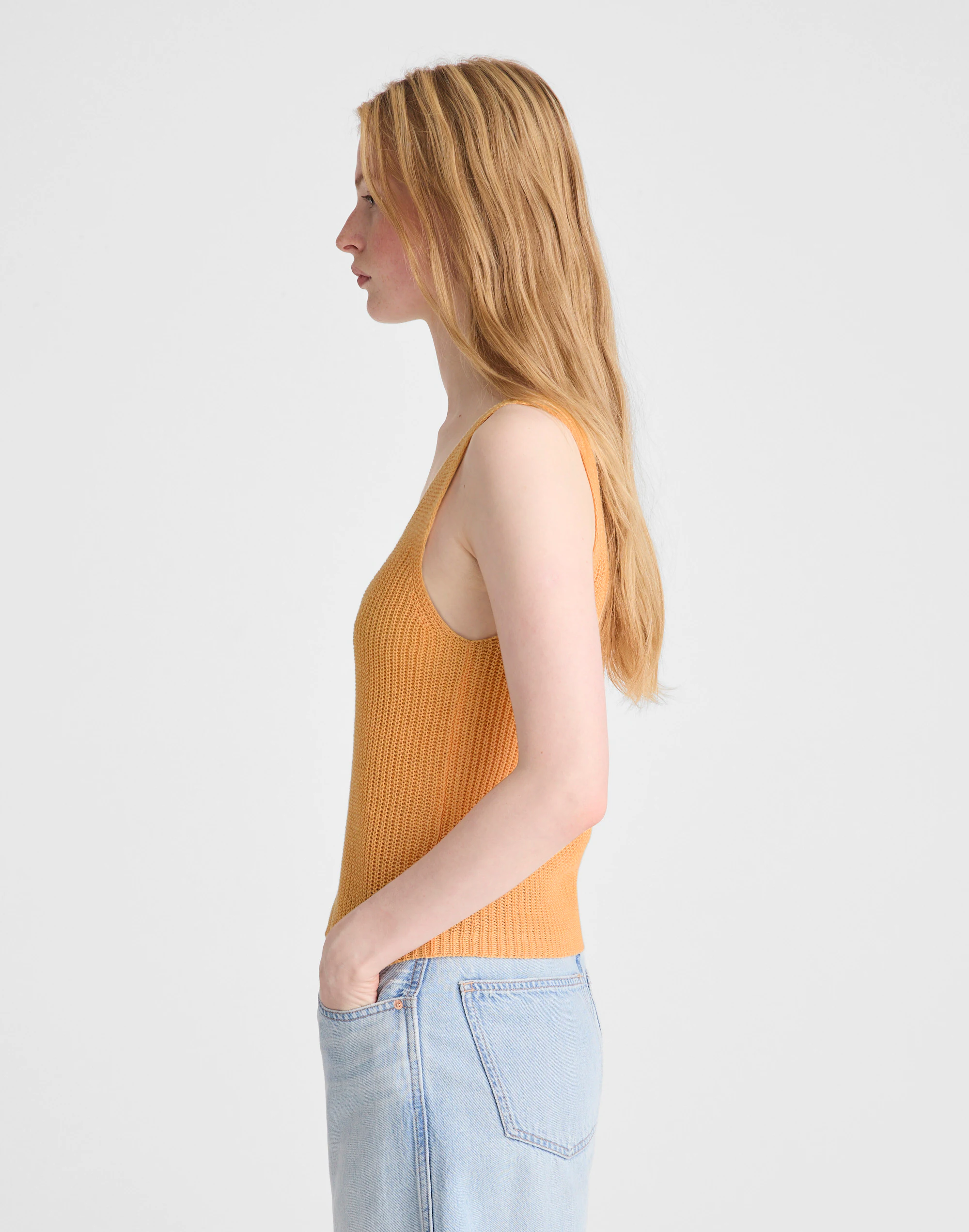 V-Neck Tank in 100% Linen — image 3